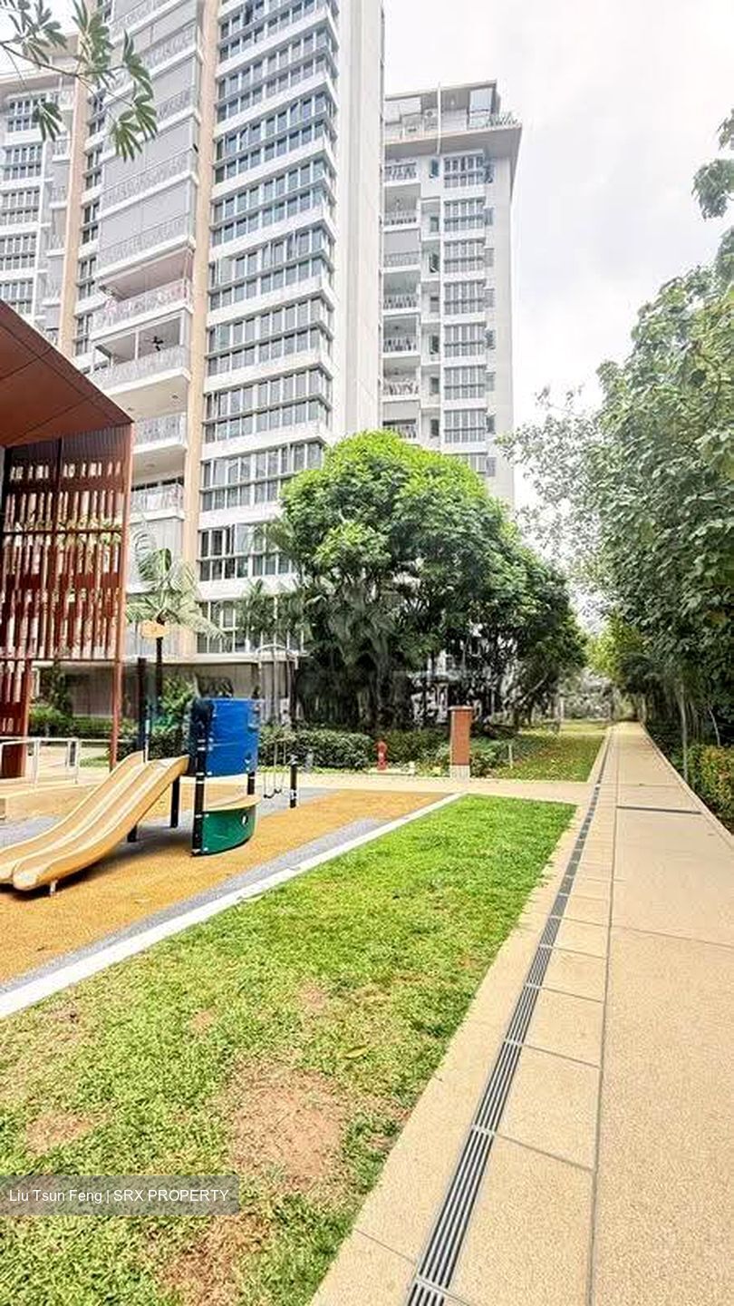 Sea Esta (D18), Condominium #634145321